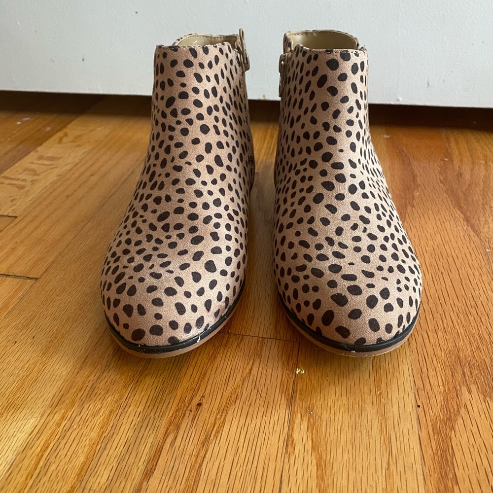 Cat and Jack Bootie Never Worn